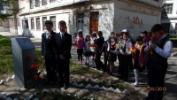 reg-school.ru/tula/yasnogorsk/sosh2/News2015/20150512everflameP5080329.JPG